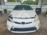 2015 Toyota PRIUS фото