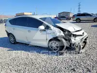 2015 Toyota PRIUS photo