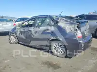 2015 Toyota PRIUS photo