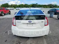 2015 Toyota PRIUS photo