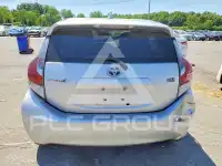 2015 Toyota PRIUS фото