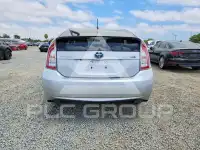 2015 Toyota PRIUS фото