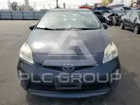 2015 Toyota PRIUS фото