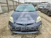 2015 Toyota PRIUS photo