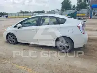 2015 Toyota PRIUS фото