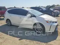 2015 Toyota PRIUS photo