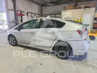 2015 Toyota PRIUS фото