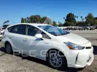 2015 Toyota PRIUS photo