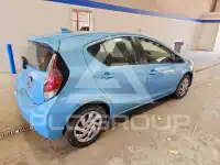 2015 Toyota PRIUS фото