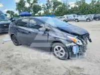 2015 Toyota PRIUS photo