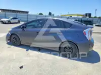 2015 Toyota PRIUS фото