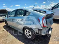 2015 Toyota PRIUS фото