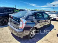 2015 Toyota PRIUS фото