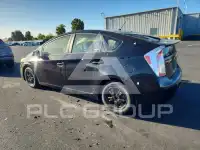 2015 Toyota PRIUS фото