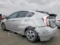 2015 Toyota PRIUS photo