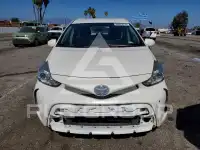 2015 Toyota PRIUS photo