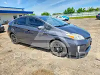2015 Toyota PRIUS photo