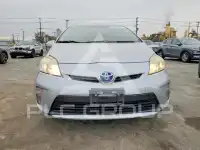 2015 Toyota PRIUS фото