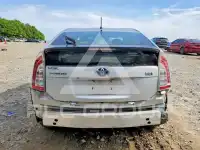 2015 Toyota PRIUS photo