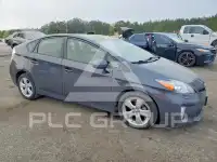 2015 Toyota PRIUS фото