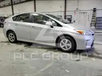 2015 Toyota PRIUS фото