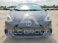 2015 Toyota PRIUS photo