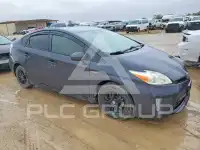 2015 Toyota PRIUS фото