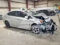 2015 Toyota PRIUS фото