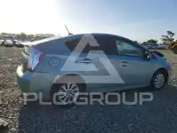 2015 Toyota PRIUS фото