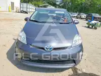2015 Toyota PRIUS фото