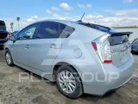 2015 Toyota PRIUS photo