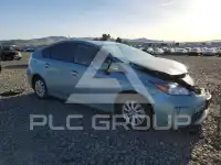 2015 Toyota PRIUS фото
