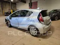 2015 Toyota PRIUS фото
