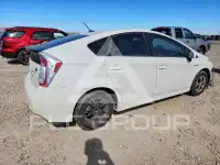 2015 Toyota PRIUS photo