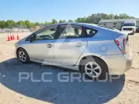 2015 Toyota PRIUS фото
