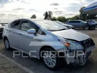 2015 Toyota PRIUS photo