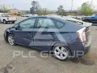 2015 Toyota PRIUS фото
