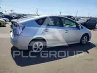 2015 Toyota PRIUS фото