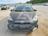 2015 Toyota PRIUS photo
