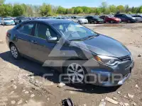 2015 Toyota COROLLA фото