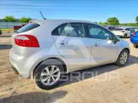 2015 KIA Rio photo
