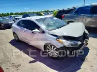 2015 KIA Forte photo