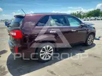 2015 KIA Sorento photo