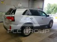 2015 KIA Sorento photo