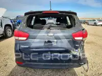 2015 KIA Rondo фото