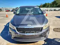 2015 KIA Sedona photo