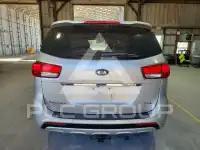 2015 KIA Sedona photo