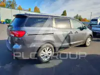 2015 KIA Sedona фото