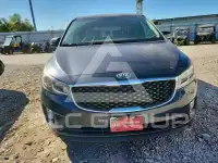 2015 KIA Sedona photo