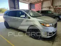 2015 KIA Sedona photo
